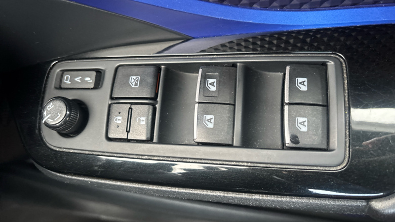 Toyota C-HR 1.8 Hybrid Dynamic 5dr CVT [Leather] Hybrid Hatchback